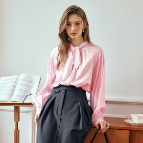 
OLrain欧芮儿樱花粉长袖衬衫女秋季2024年新款设计感飘带条纹衬衣