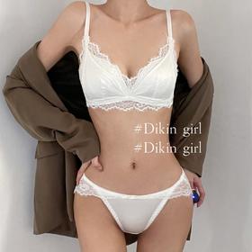 小胸聚拢内衣女薄款显大胸三角杯无钢圈蕾丝文胸罩套装法式防下垂