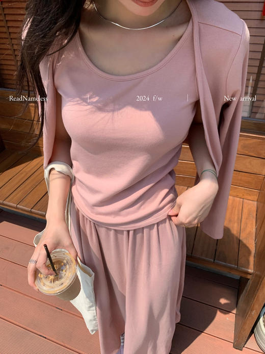 Read Nameless /2024版宽松皮粉 奶皮三件套 商品图2