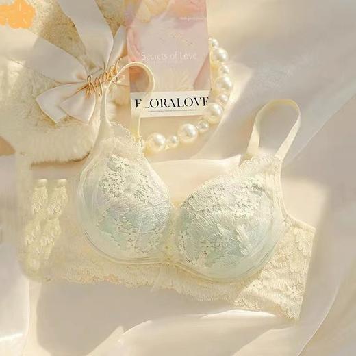 内衣女聚拢小胸显大收副乳防下垂无钢圈纯欲风蕾丝新款2024文胸罩 商品图1
