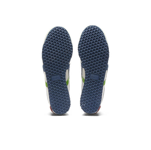 我也不想啊 可它是巴斯光年耶！杨幂同款鬼冢虎低帮休闲鞋 这个配色超有少年感 真皮材质鞋面柔软，配色清新干净 百搭不挑人哦~ 商品图4