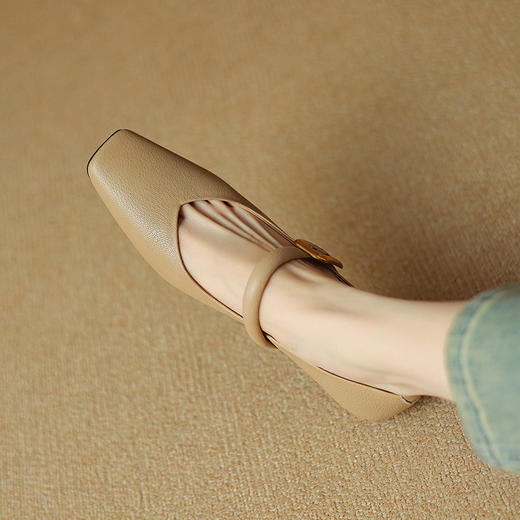 OLDA1038-10法式复古玛丽珍鞋女低跟方头一字扣带珍珠浅口单鞋棕色显瘦小皮鞋 商品图1