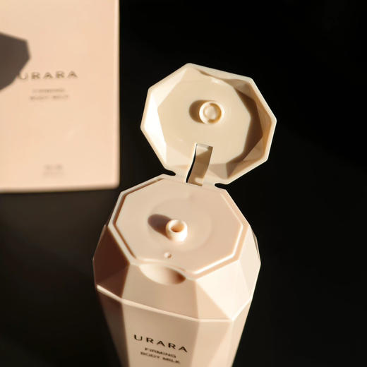 临期清！日期26年6月！富婆姐姐香！超水润！Urara/悠莱臻弹美体身体乳220ml 商品图4