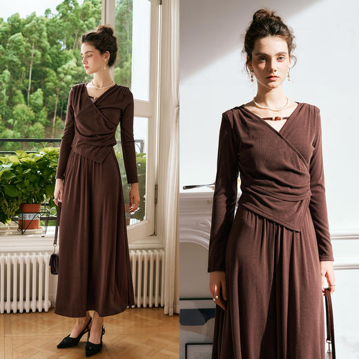 
OLrain欧芮儿法式V领针织套装女秋季2024新款修身收腰显瘦两件套 商品图1