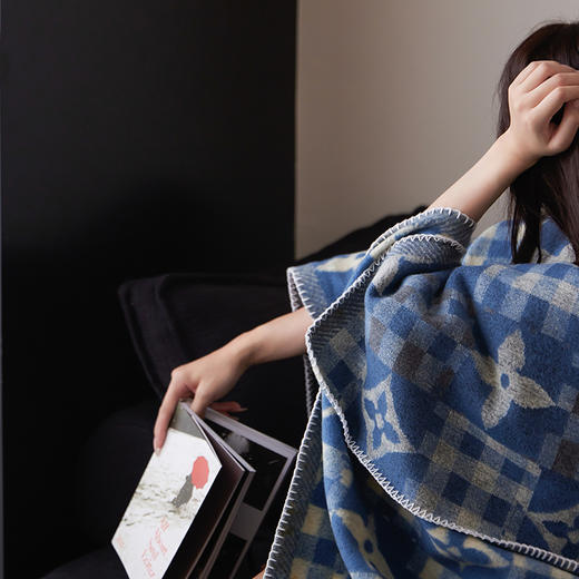 自然醒仿羊绒提花毯维尔缦系列高级慵懒感毛毯秋冬保暖休闲盖毯家用毯子提花加厚午睡办公MT 商品图6