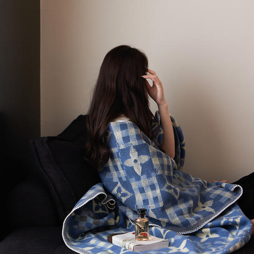 自然醒仿羊绒提花毯维尔缦系列高级慵懒感毛毯秋冬保暖休闲盖毯家用毯子提花加厚午睡办公MT 商品图5