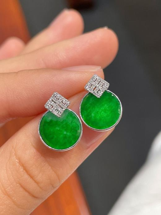 冰绿翡翠耳钉 商品图1