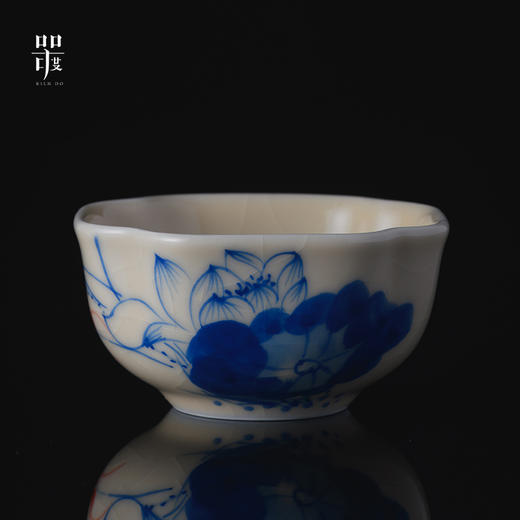 问鼎器度汝窑鹅黄青花菱式方杯（牵牛）菱式方杯（南瓜图）（缺货）菱式方杯（山水）（缺货）菱式方杯（鱼戏青莲）（缺货）菱式方杯（鱼藻纹）（缺货） 商品图0