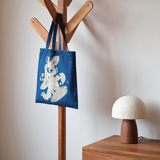 “异乡人”蓝染帆布袋 商品图4