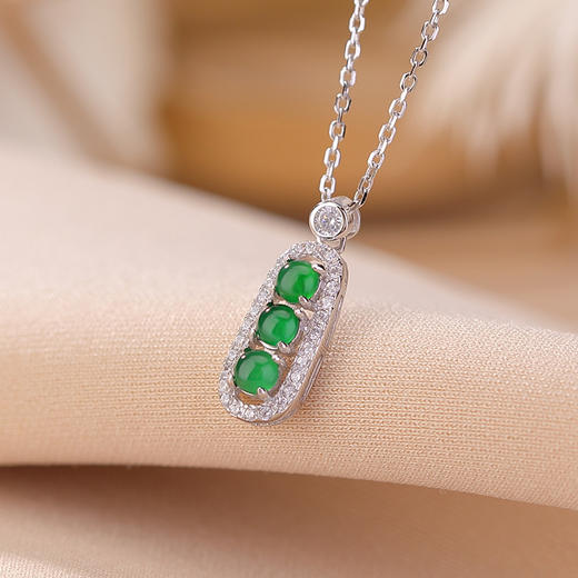 S925纯银镀金翡翠复古时尚，轻奢豆荚镂空吊坠小福豆气质挂坠CW-DZ06396 商品图2