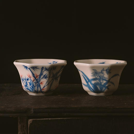 问鼎器度汝窑鹅黄青花八方杯（仙鹤戏红梅）八方杯(写意兰花草)八方杯（竹子）八方杯（兰竹图）（缺货） 商品图3