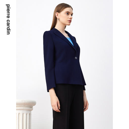 皮尔卡丹女装时尚干练简约修身通勤一粒扣西服P3397U3981N2
 商品图3