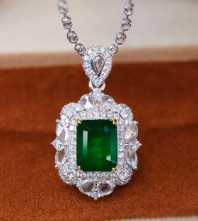 1.78克拉祖母绿吊坠