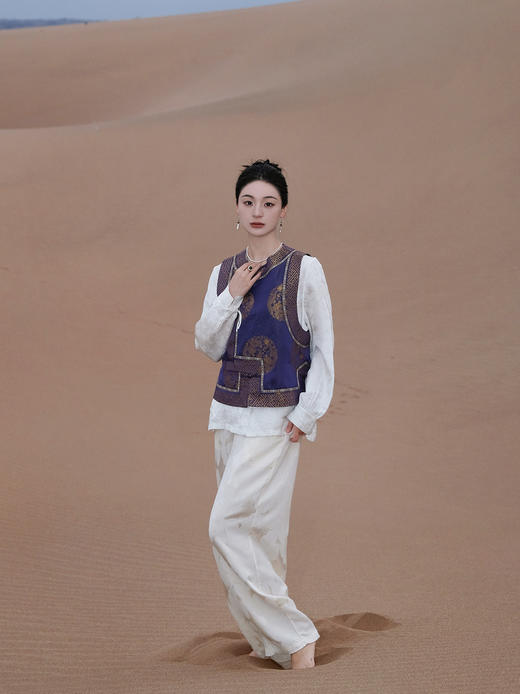 盛唐婧 |中式国风万字纹库缎琵琶襟马甲-紫色 商品图0