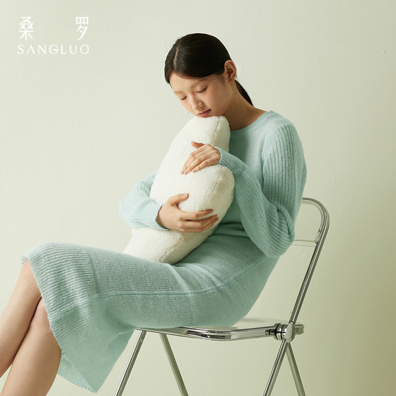 SANGLUO桑罗针织长款保暖打底修身展现身体曲线混搭女