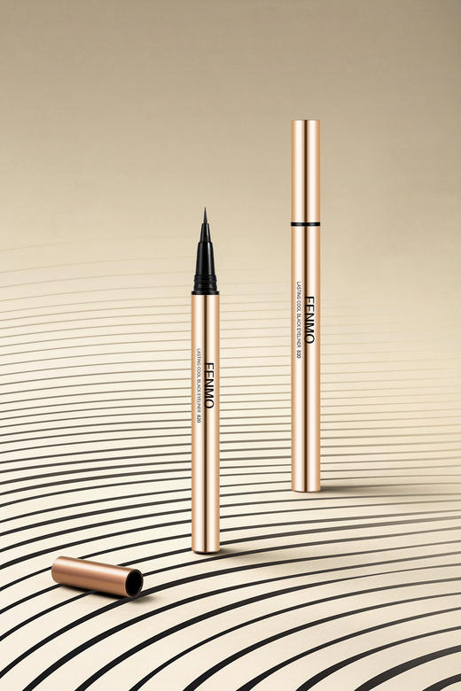 【74元会员福利】粉茉酷黑眼线笔820毛头-黑色   商品图1