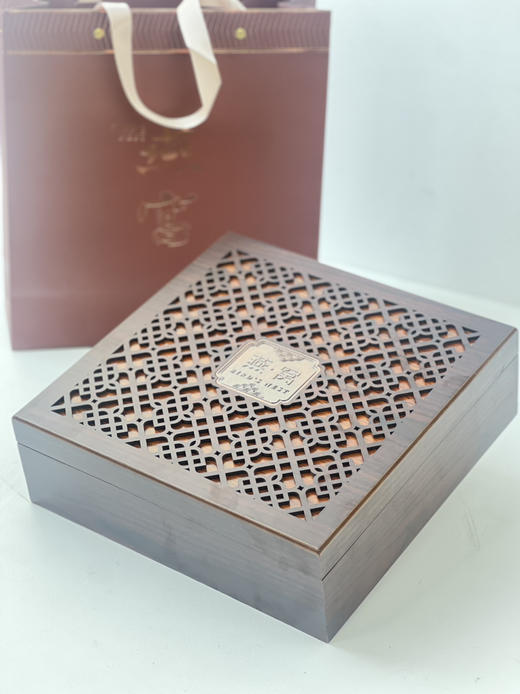 马来西亚🇲🇾溯源盏，正规溯源码毛燕进口挑毛，正规监管，纯手工挑毛，新鲜自然。 商品图2