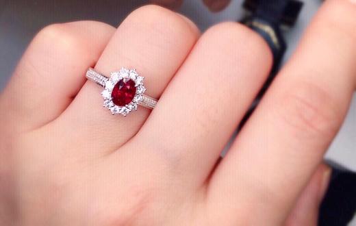 1.05克拉红宝石戒指 商品图4