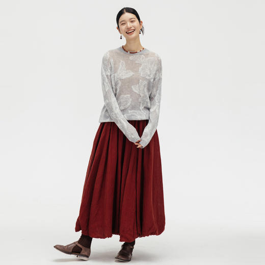 绽放旅行女装555朵/早秋圆领细腻花纹微透感宽松舒适灰色套头毛衫 商品图3