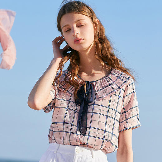 欧芮儿2019新款女装夏装娃娃领雪纺衫女宽松度假格子小衫女上衣 商品图0