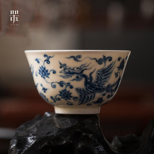 问鼎器度汝窑鹅黄青花月行杯（凤舞莲香）（相思红）（缺货） 商品图0