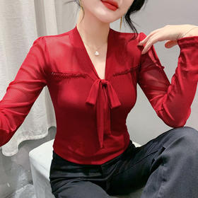 MZ1547蝴蝶结长袖t恤女秋装设计感钉珠修身显瘦内搭打底衫v领网纱上衣潮