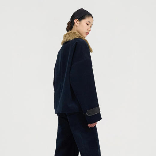 lost in echo2024秋冬新款洋气复古毛领拼接灯芯绒夹克短外套女 商品图4