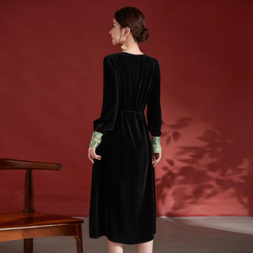 SM 82498062拼接真丝提花桑蚕丝丝绒连衣裙 商品图3