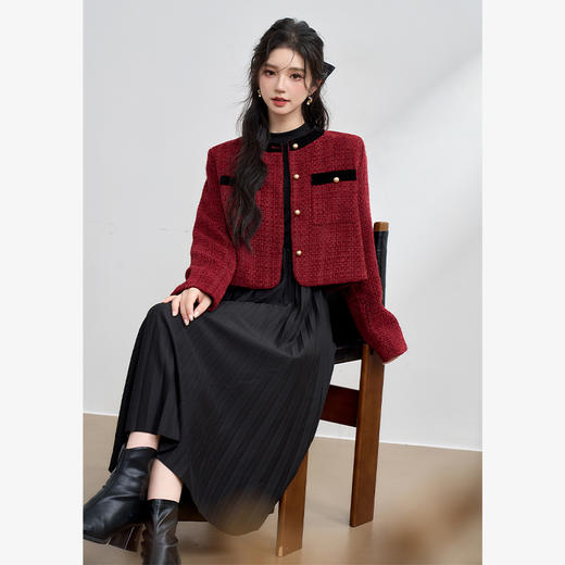 西遇法式千金洋气红色套装女早春赫本风黑色长裙小香风两件套M0043161/V0044180 商品图0