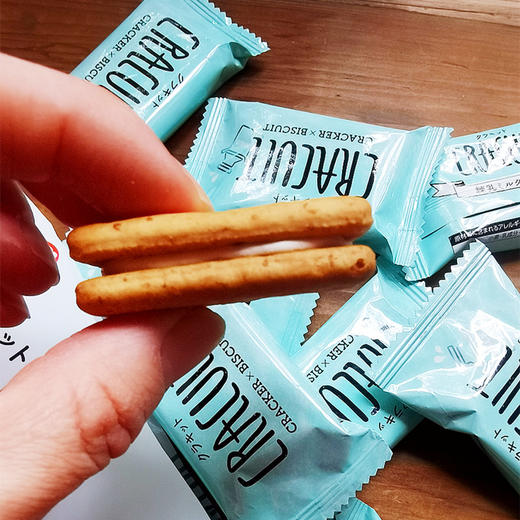 宝制果 花生&炼乳奶油味夹心饼干 100g 商品图4