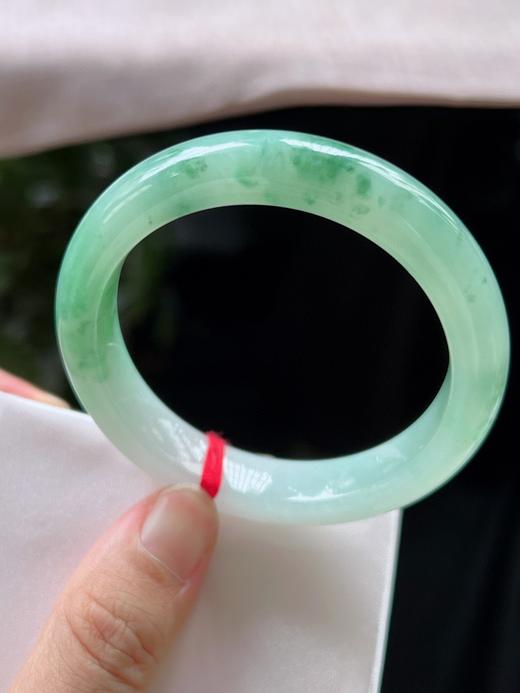 53圈口翡翠手镯 商品图1