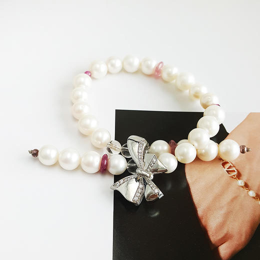 【天然正品】S925银设计师款蝴蝶结扣子配约7.5-8.0MM天然珍珠手链现售价：880！特价160824NJ11 商品图3