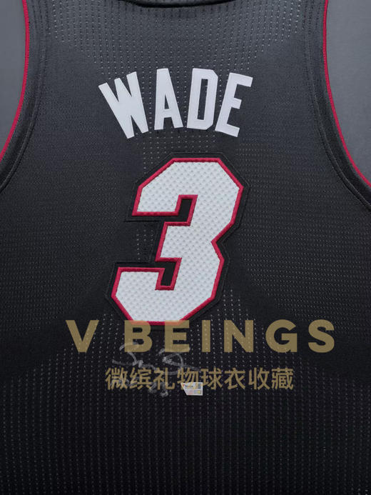 收藏系列 韦德 热火队3号黑色 铭文款 亲笔签名球衣 商品图2