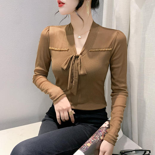 MZ1547蝴蝶结长袖t恤女秋装设计感钉珠修身显瘦内搭打底衫v领网纱上衣潮 商品图2
