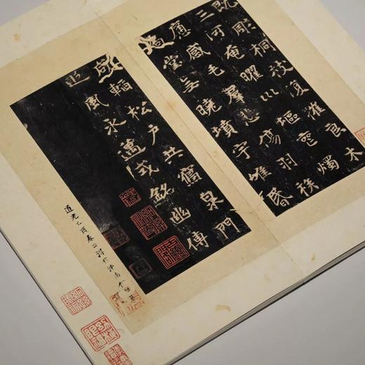 《张黑女墓志》，经折装一册，上海书画出版社2024年一版一印，定价598，特别版：598元，普通版318元。约9月6日开发发货。 商品图7