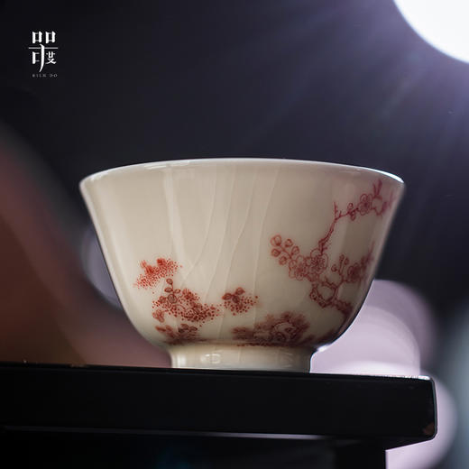 问鼎器度汝窑鹅黄青花月行杯（凤舞莲香）（相思红）（缺货） 商品图4