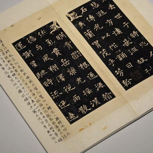 《张黑女墓志》，经折装一册，上海书画出版社2024年一版一印，定价598，特别版：598元，普通版318元。约9月6日开发发货。 商品图5