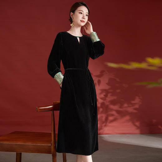SM 82498062拼接真丝提花桑蚕丝丝绒连衣裙 商品图1