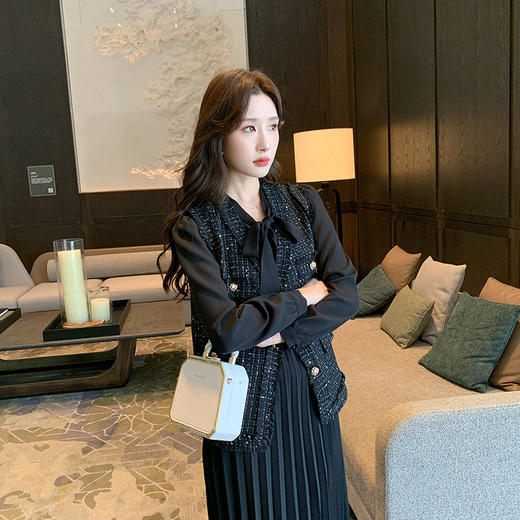 奢姿2025年秋季新款大码女装胖妹妹小香风马夹百褶连衣裙穿搭套装9943326567 商品图1