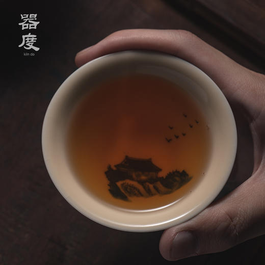 问鼎器度汝窑鹅黄青花斗笠杯（水仙天南竹）（公鸡图）（缺货）（山水-云里人家）（缺货） 商品图4