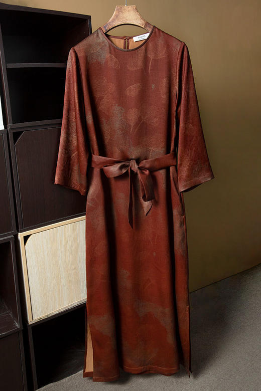 丁摩 真丝珍珠缎香云纱鎏金连衣裙腰封腰带桑蚕丝圆领八分袖中长裙秋4ZF-YSDL087 商品图5