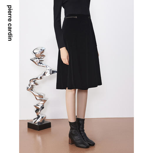 皮尔卡丹女装半身裙春秋黑色丝绒A字版春秋百搭半裙P3320S3993B0
 商品图1