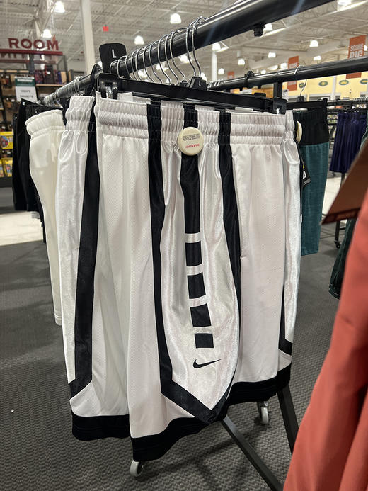 NIKE/耐克 男士网面透气拼色小标系带松紧腰休闲运动短裤 商品图2