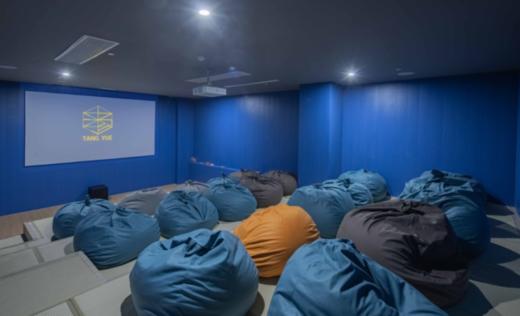 【春熙路·汤悦温泉汗蒸生活馆】轻度假一站式体验！仅¥119享1大1小20小时亲子净桑门票，汤泉/桑拿/汗蒸/岩盐浴/石板浴/火山浴/电影院/星空休息…休闲好去处！ 商品图5