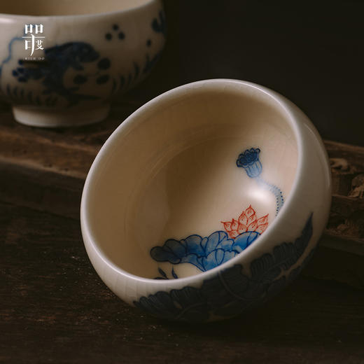 问鼎器度汝窑鹅黄青花平口杯（相思红豆蕉青莲）（鱼藻纹）（缺货） 商品图1