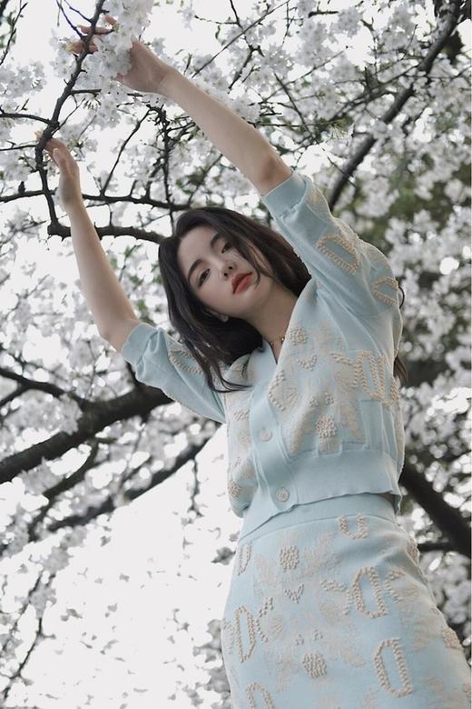 Le Malene 重工V领针织开衫半裙套装 16595 商品图1