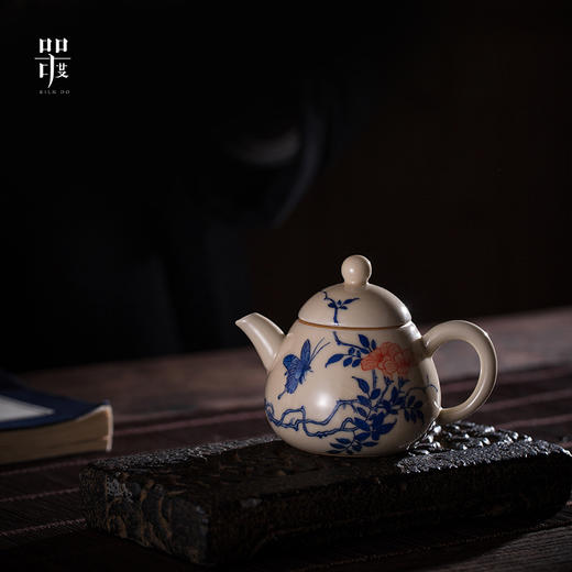 问鼎器度汝窑鹅黄青花梨形壶（松鸟图）（牡丹松鹤）（蝶恋花）（缺货） 商品图2