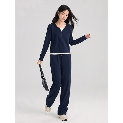 【专属特价】熙世界一整套入秋穿搭秋女装休闲运动风连帽卫衣阔腿裤两件套装 商品图2