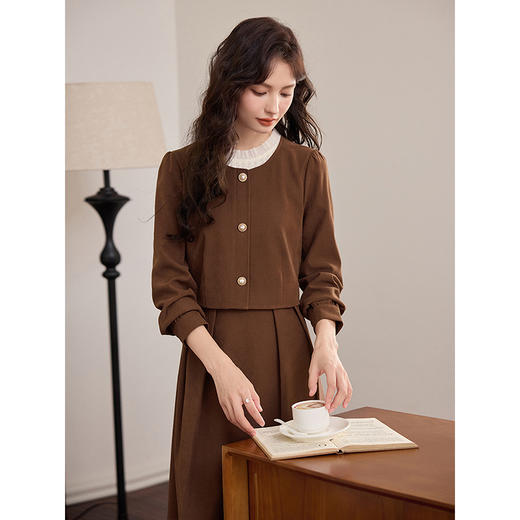 【1件76折】熙世界美拉德棕色假两件连衣裙女设计感秋冬加厚磨毛复古收腰裙子 商品图1