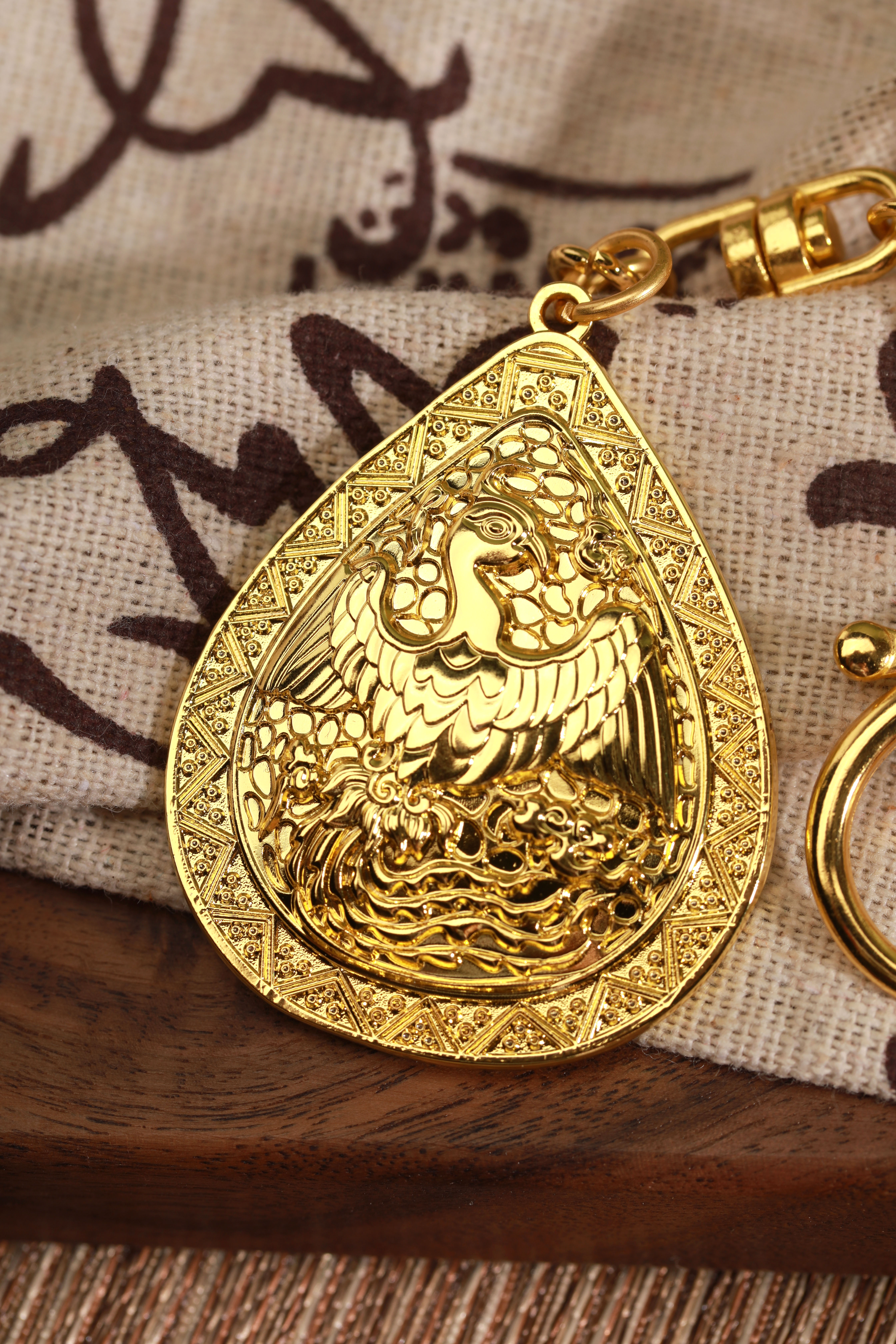 翟纹霞帔金坠钥匙扣